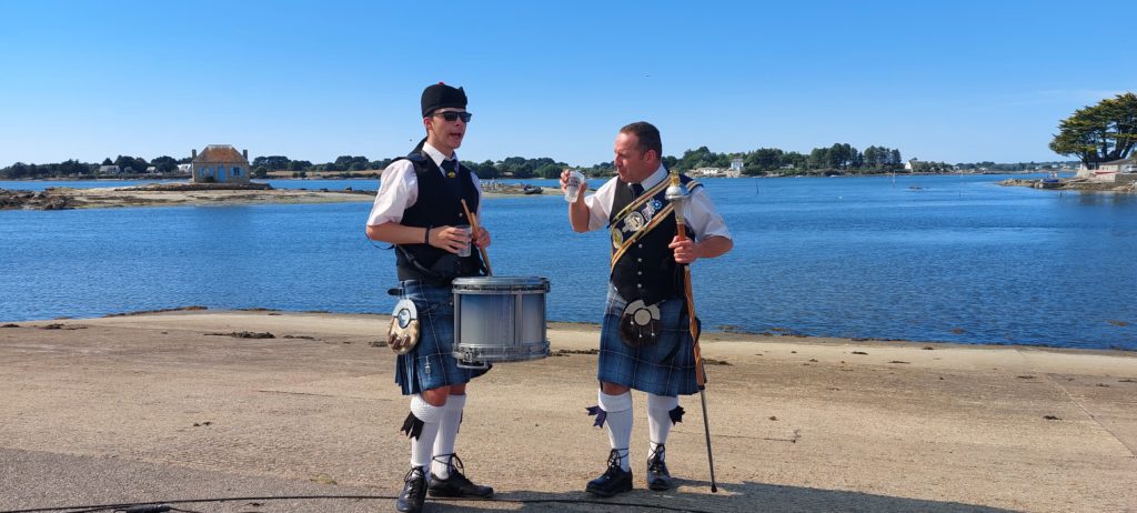 Tablier breton brodé - Doux - Demi sel - Breizh Club